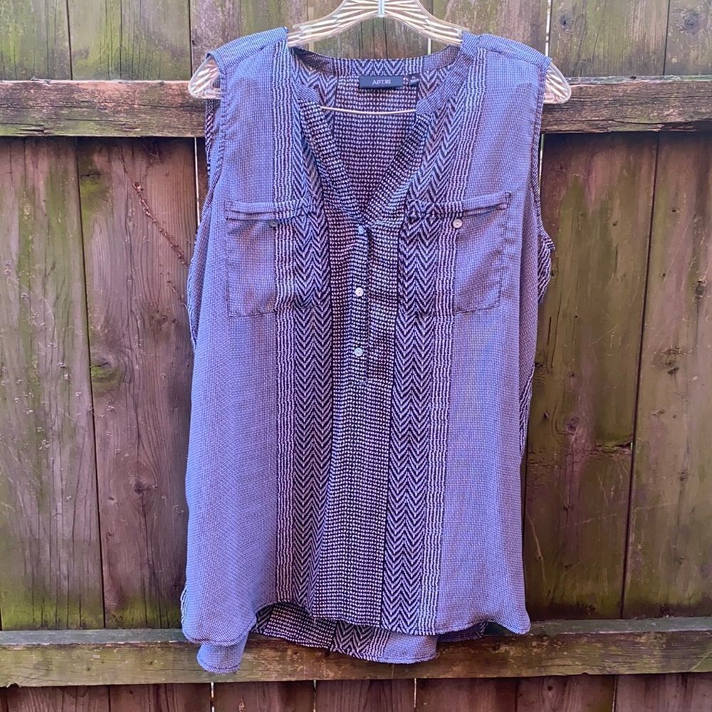 Apt.9 sheer top sz. XL